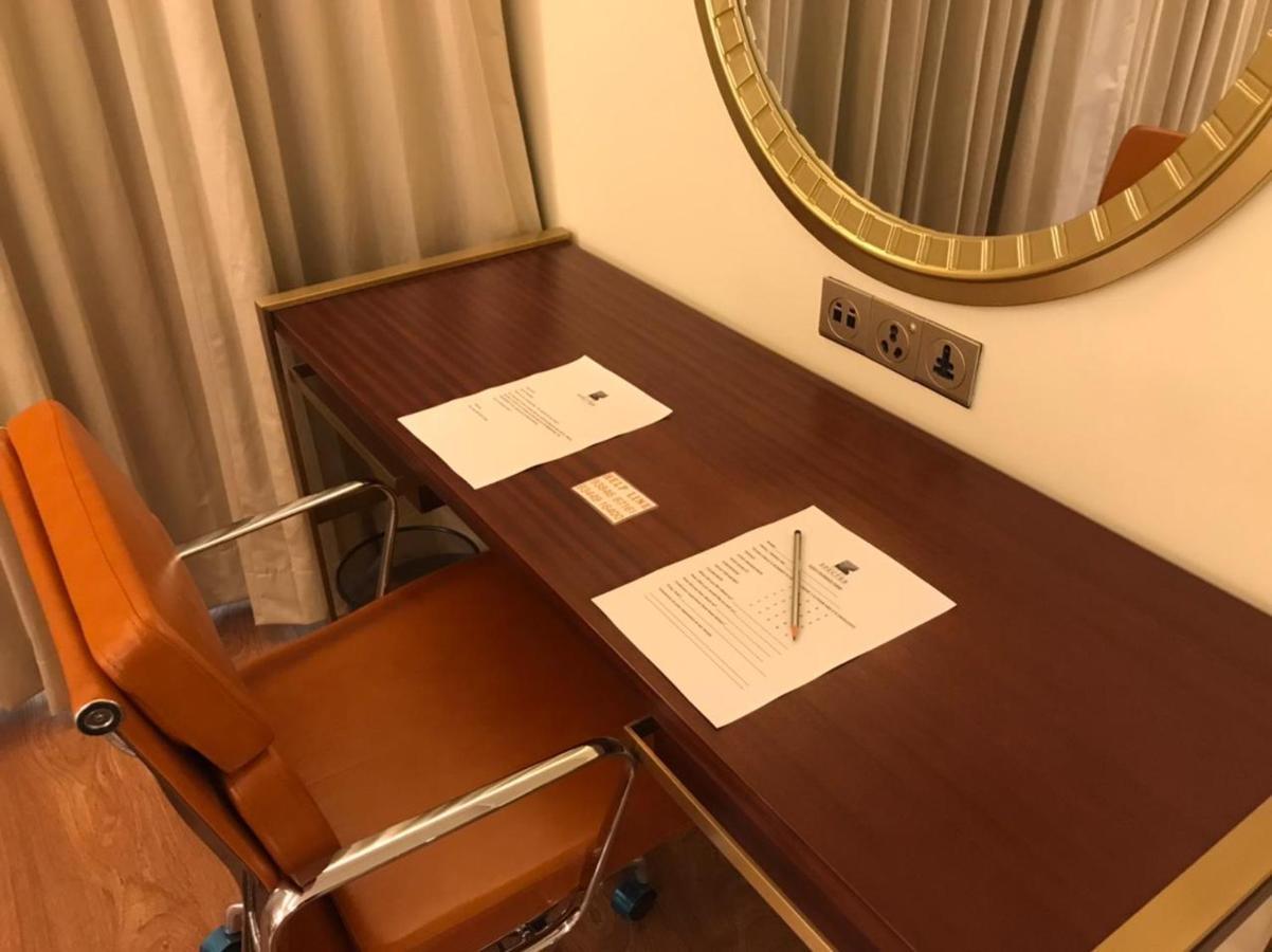 Kay-Em Spectra Hotel Chennai Bagian luar foto